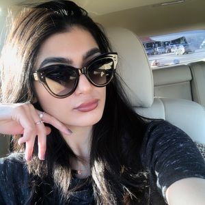 Meet your Posher, Naseem